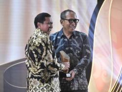Bupati Dony Ahmad Munir Borong Prestasi, Raih detikJabar Awards 2025