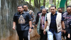 Gandeng Pemkab Sumedang, Menbud Fadli Zon Inisiasi Penanaman Pohon Endemik di Situs Budaya