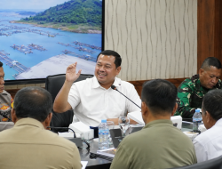 Bupati Dony Tegaskan Satpol PP Sumedang Harus Aktif Tegakkan Perda, KJA Jatigede Jadi Sorotan
